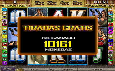 Celebración de gran ganancia en la ronda de tiradas gratis en la slot Tomb Raider Secret of the Sword