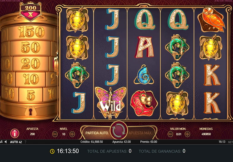 La slot Turn Your Fortune con los símbolos el Hada comodín, el león, el buho, el pez, el caracol, la J, el As, el K y la Q